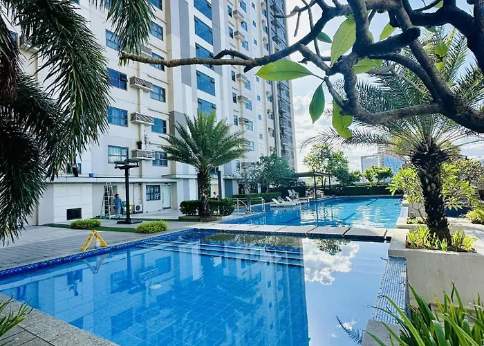18t2 Chic Corner, Horizons 101, * Cebu